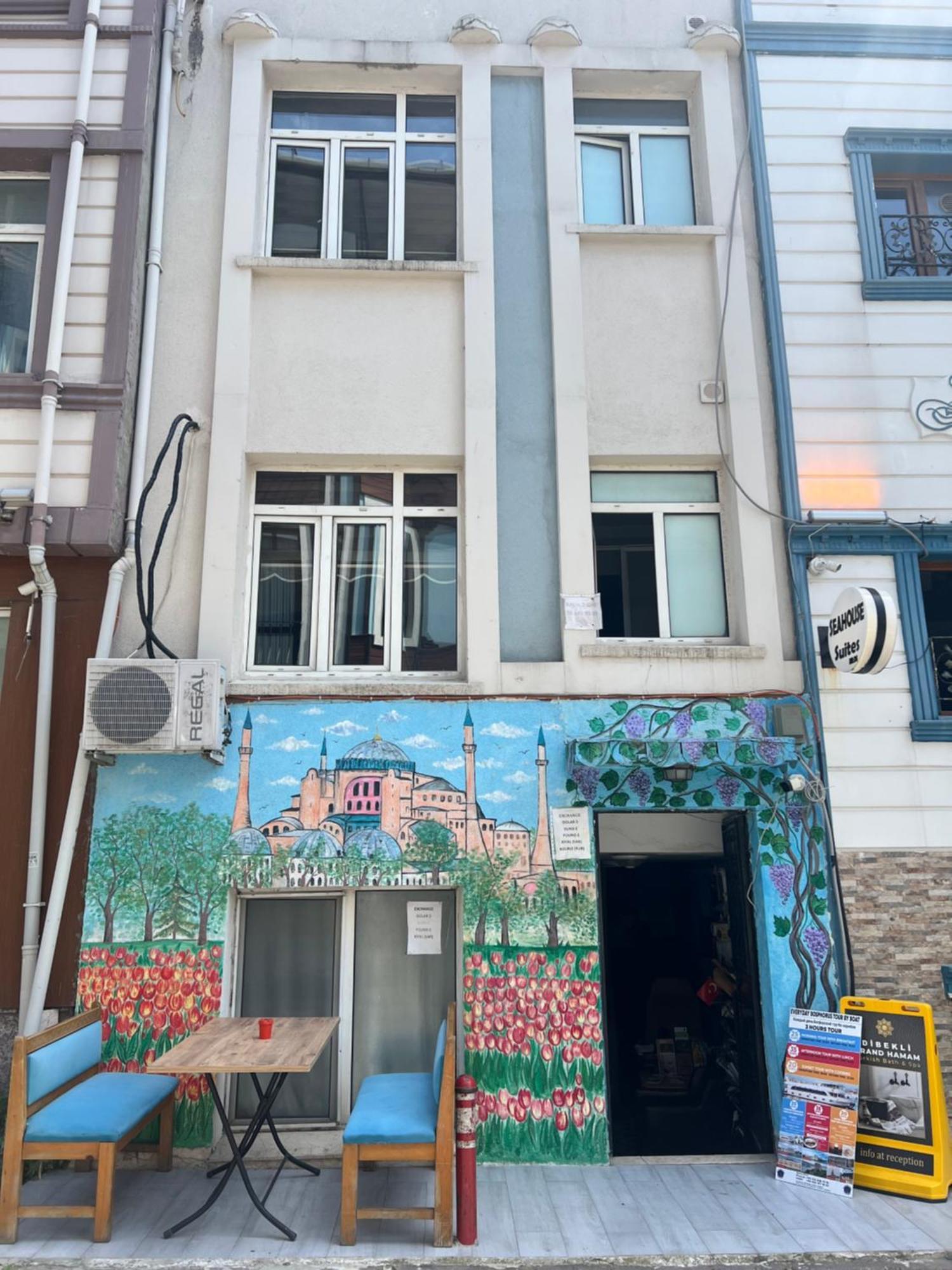 Happy Suite Boutique Hotel Istanbul Bagian luar foto
