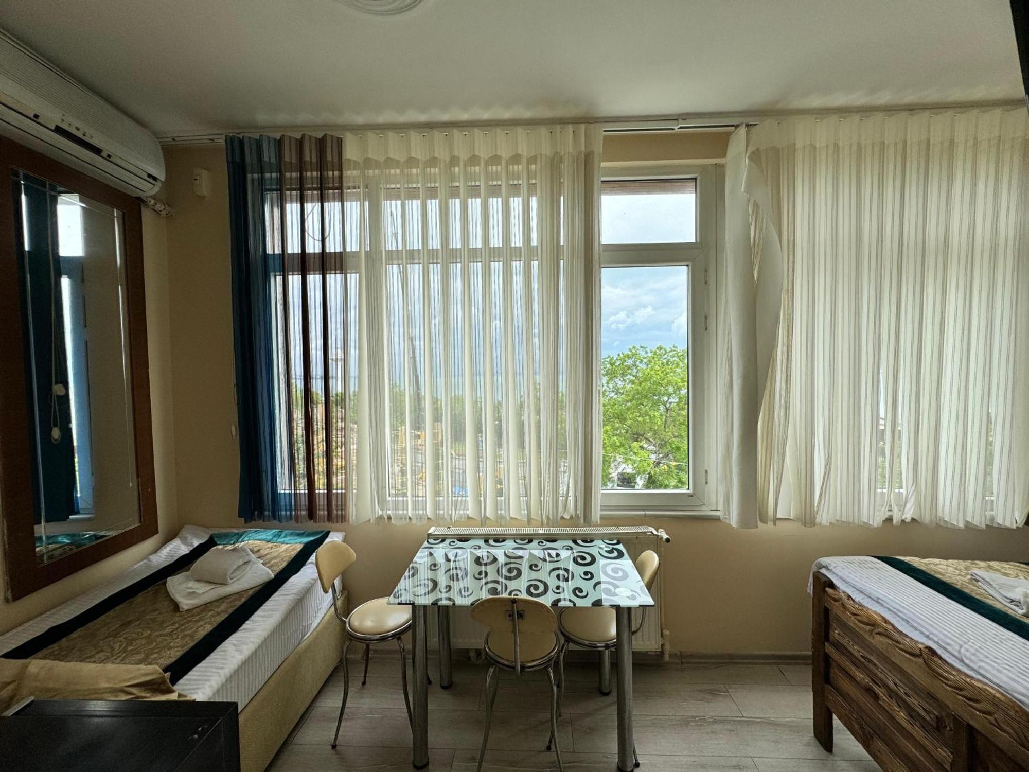 Happy Suite Boutique Hotel Istanbul Bagian luar foto